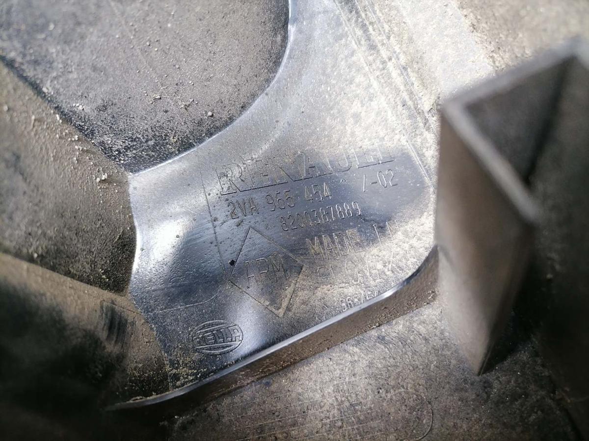 Renault Twingo 2 original R&uuml;cklicht R&uuml;ckleuchte Schlussleuchte rechts BJ09